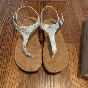 Girls Sandals size 3